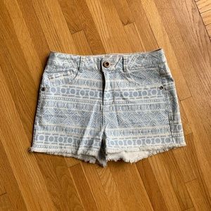 Jolt Light Blue Printed Jean Shorts Size 3 NWOT